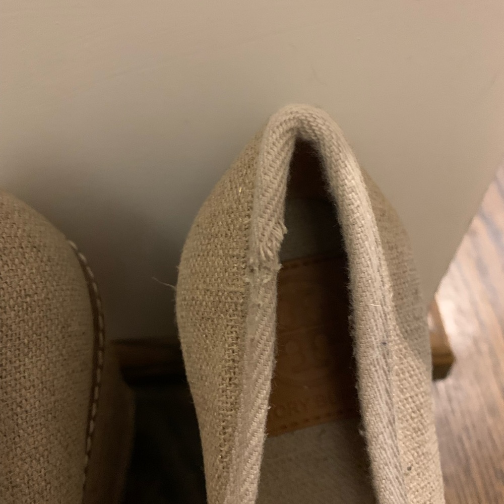 Tory Burch Wedges 8.5 - Picture 4 of 6